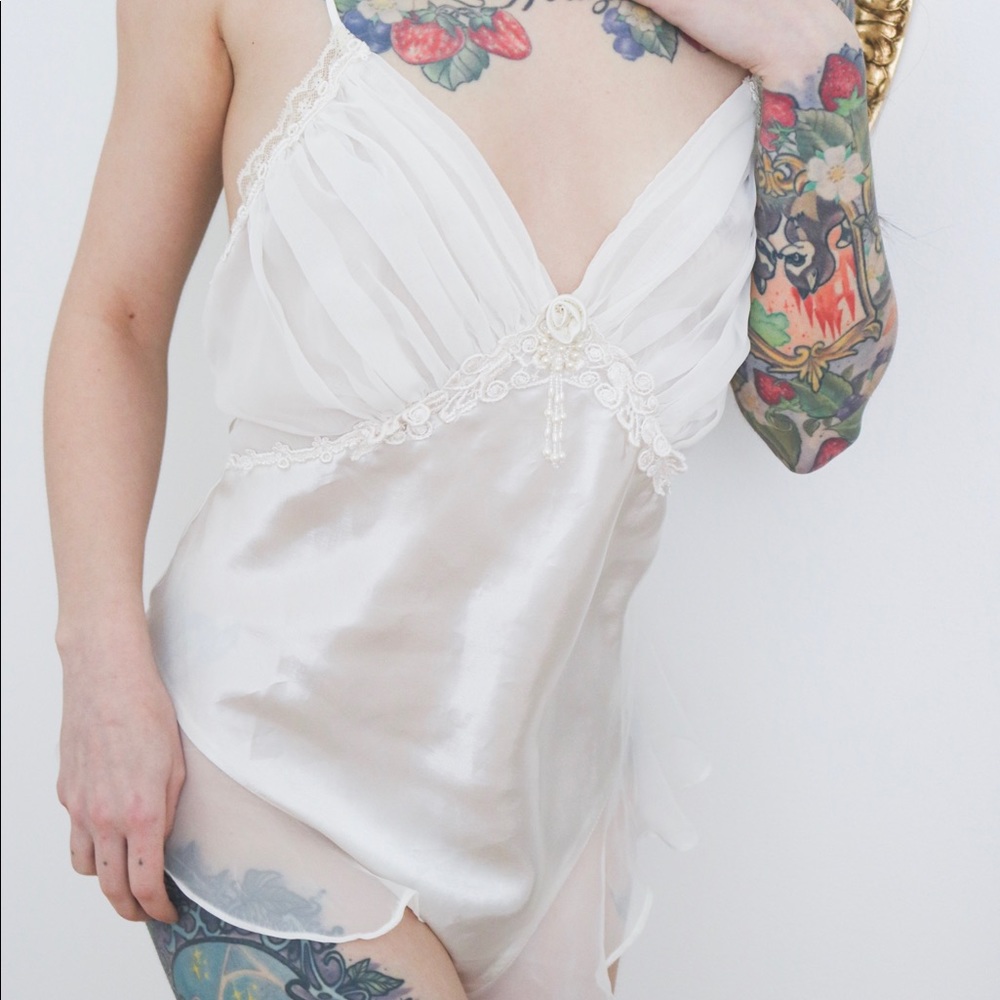 Vintage Delicates Bridal Onesie Size Large
